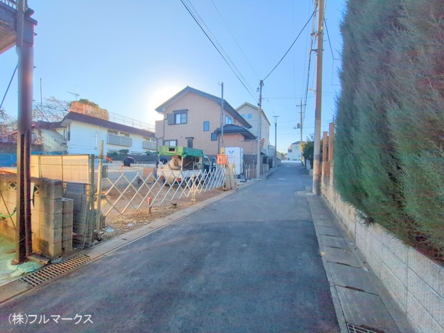 前面道路含む現地写真(2024年12月撮影)