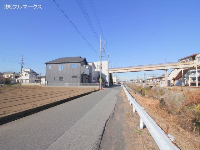 前面道路含む現地写真(2023年12月撮影)