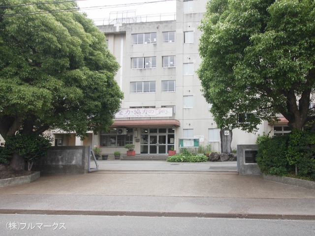 松戸市立和名ケ谷中学校　距離６６０ｍ
