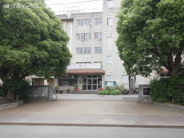 松戸市立和名ケ谷中学校　距離１２７０ｍ