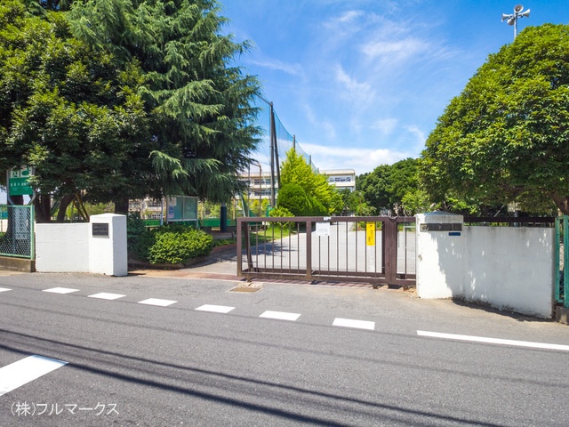 柏市立柏第四中学校 距離1200m