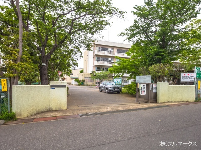 柏市立増尾西小学校 距離750m