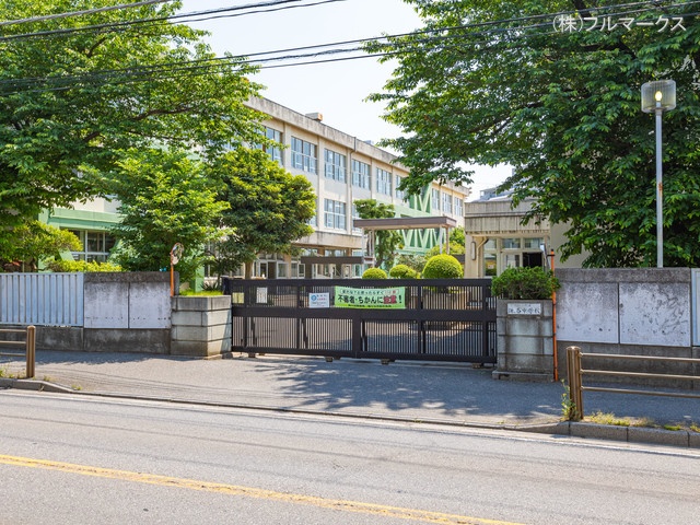 鎌ケ谷市立鎌ケ谷中学校 距離910m